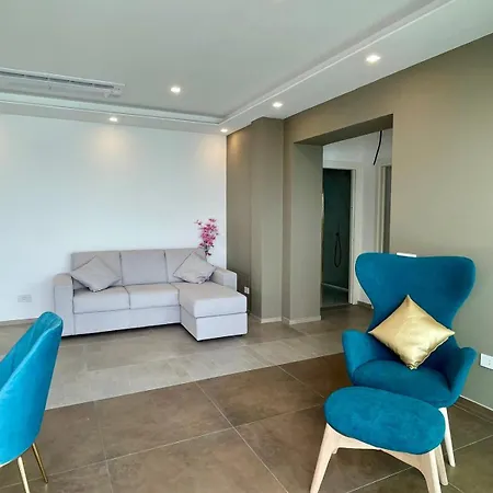 Giovy Rooftop Apartment